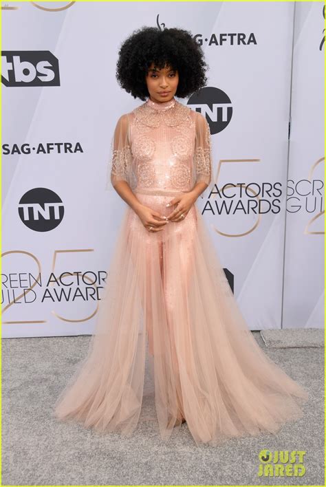 yara fendi couture|Yara Shahidi Wears Fendi Couture to the 2019 SAG Awards.